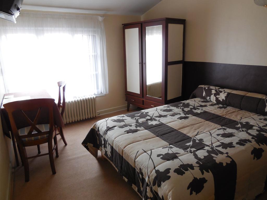 Hotel Le Lion D'Or Сальбри Номер фото